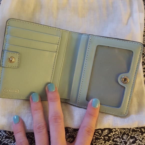 Small coach wallet - Picture 3 of 4